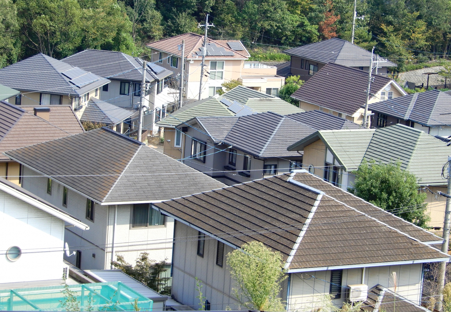愛媛県・松山市・松前町・伊予市の屋根はいつメンテナンスするのが最適？劣化のサインを解説！